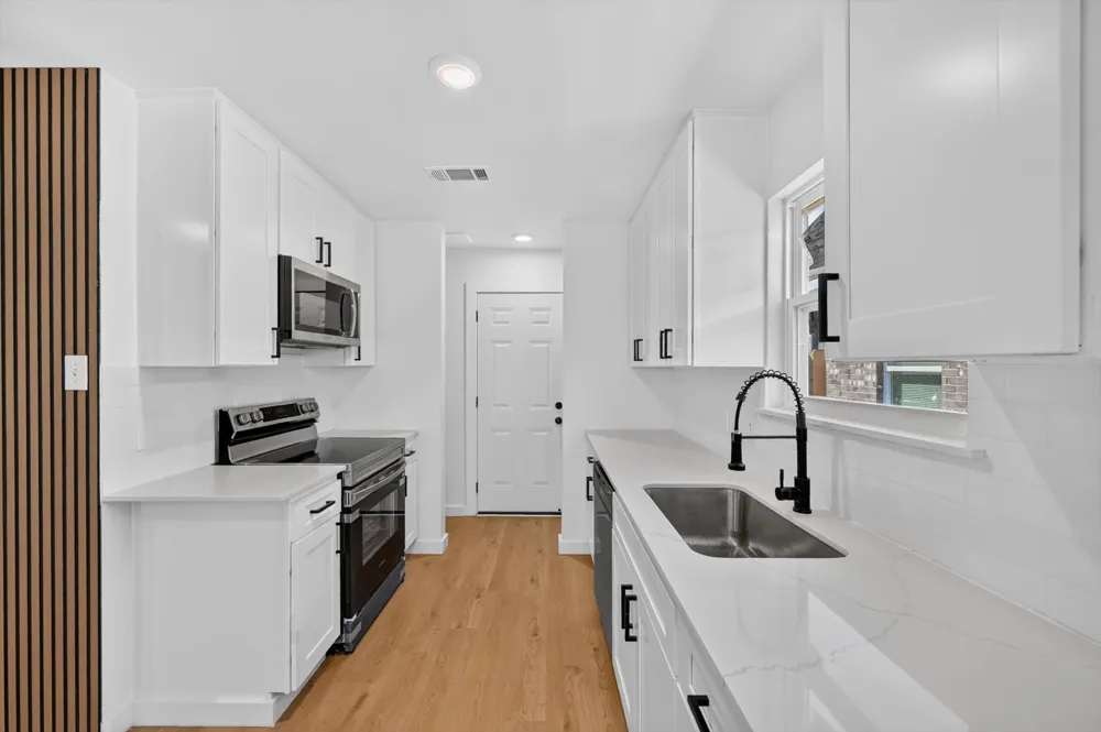 3504 Strong Avenue Fort Worth, TX 76105