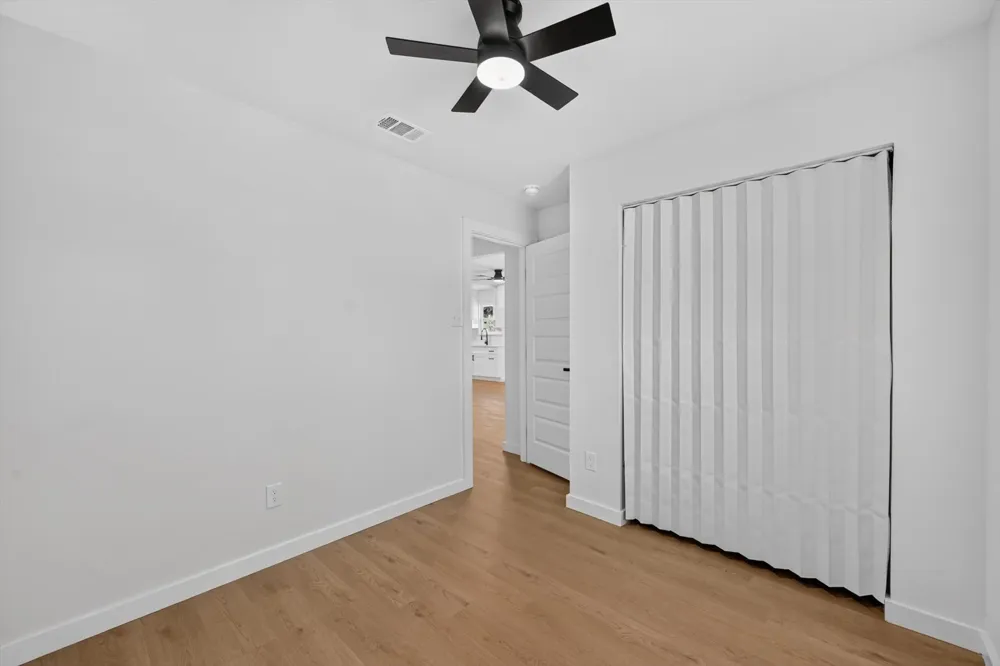 3504 Strong Avenue Fort Worth, TX 76105