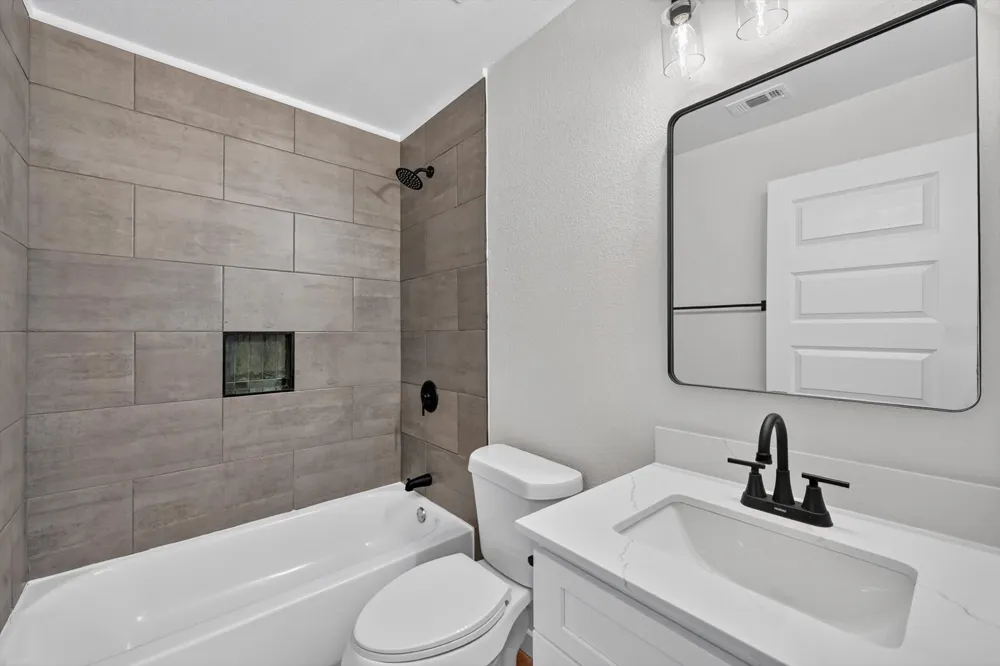 3504 Strong Avenue Fort Worth, TX 76105
