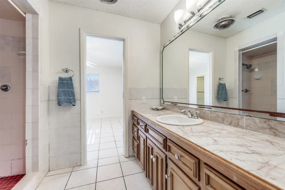 1405 Lakewood Drive Sherman, TX 75092