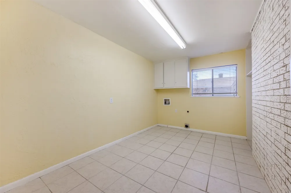 1405 Lakewood Drive Sherman, TX 75092