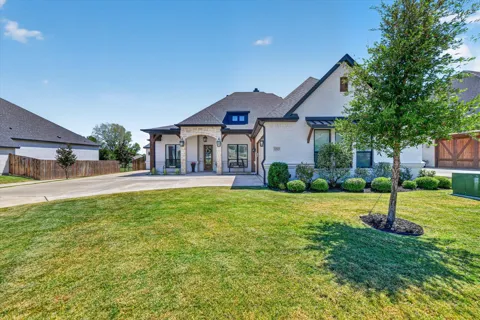 1213 Crown Valley Drive