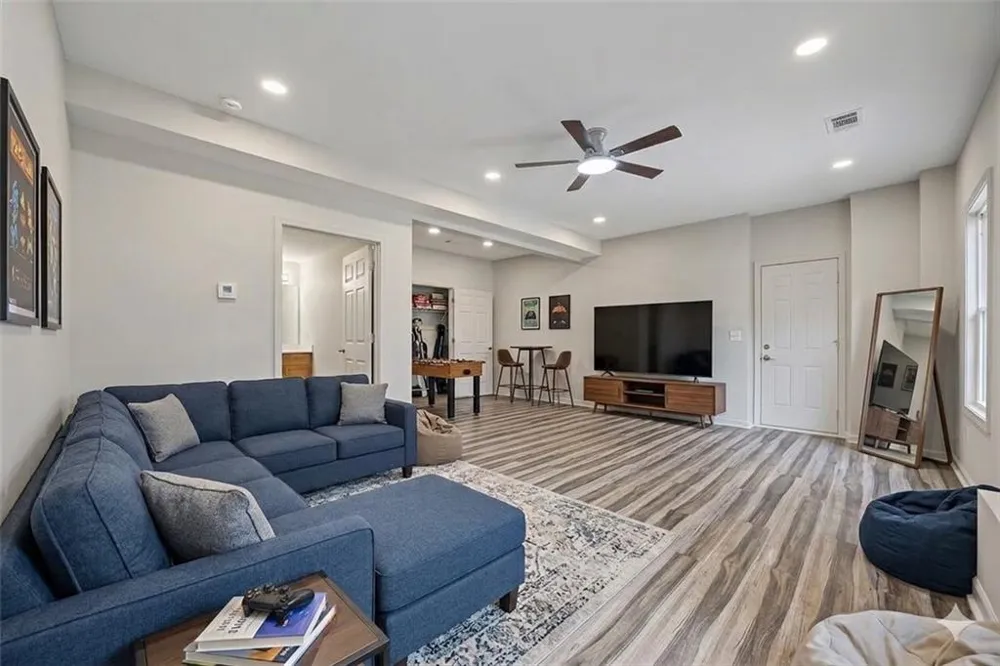 2690 Pine Log Way Buford, GA 30519
