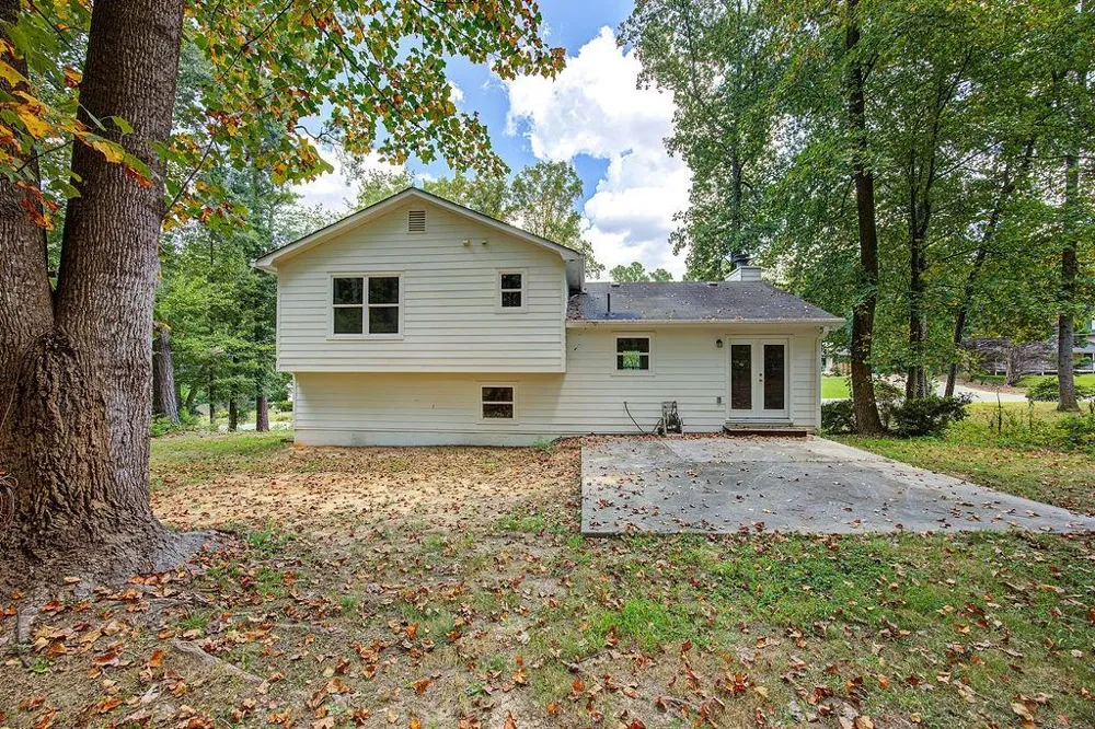 2690 Pine Log Way Buford, GA 30519