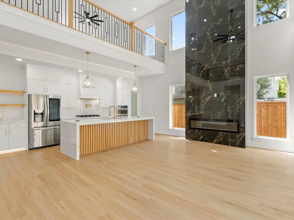 1711 Kraft Street Dallas, TX 75212