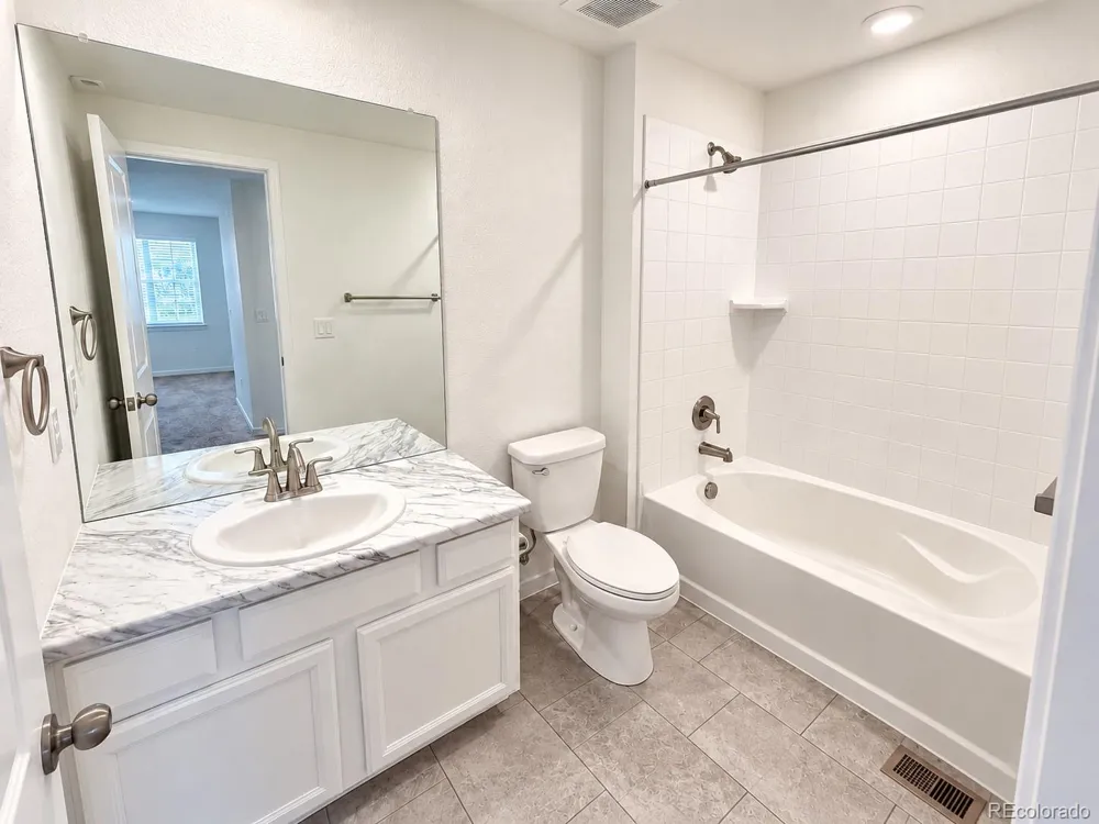 17820 Gallup Street Broomfield, CO 80023