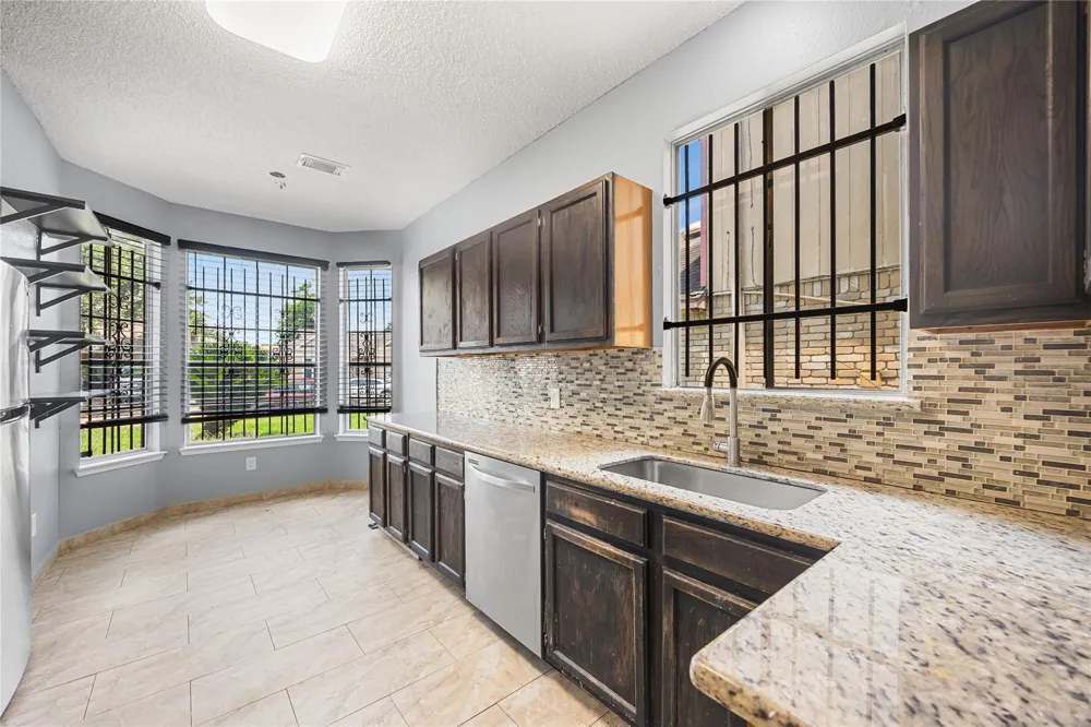 8107 Summer Trail Drive Houston, TX 77040