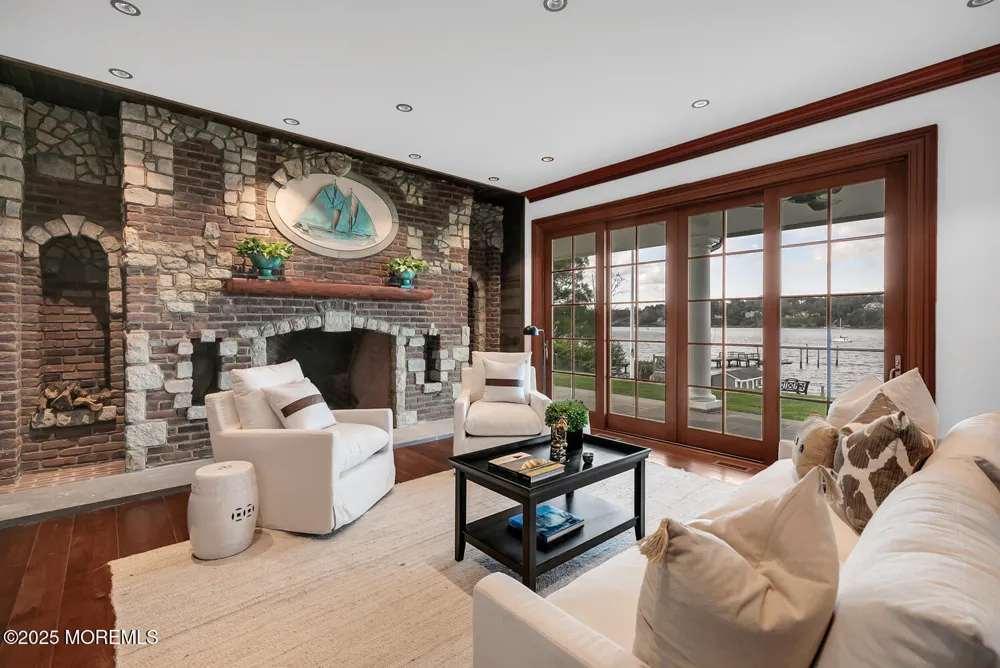 1 Second Street Rumson, NJ 07760