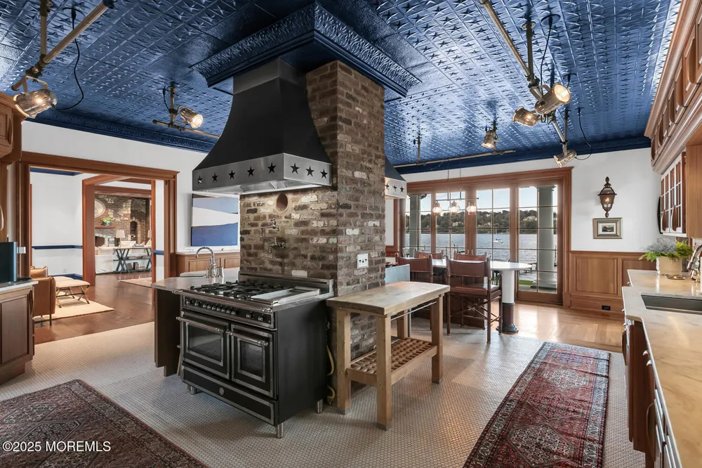 1 Second Street Rumson, NJ 07760