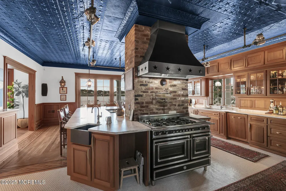 1 Second Street Rumson, NJ 07760