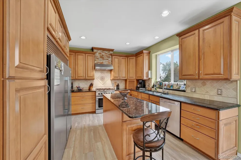 50414 Greycoat Lane Macomb Township, MI 48044