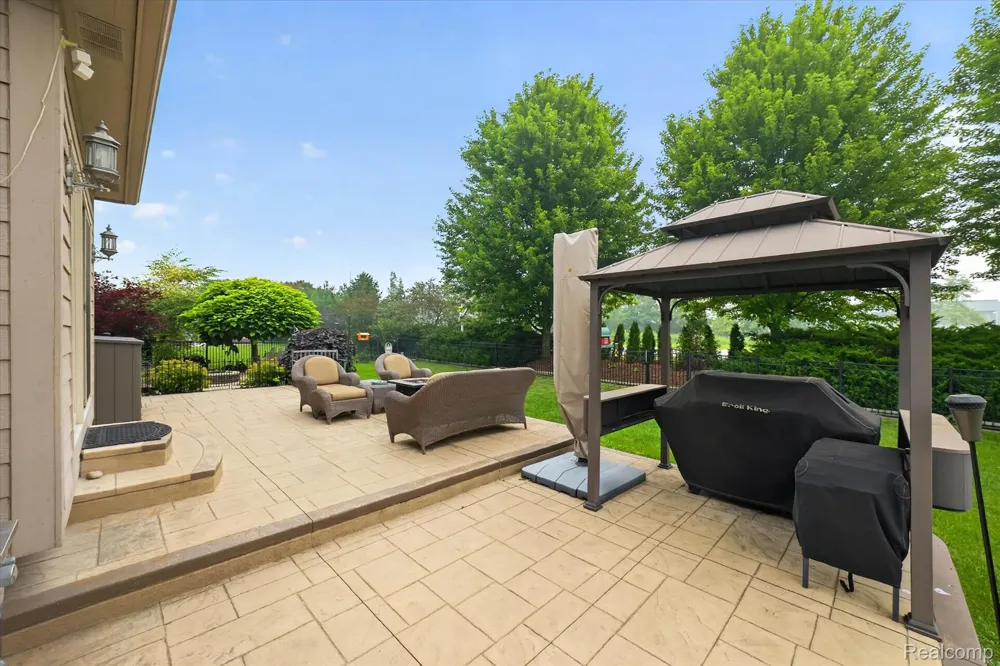 50414 Greycoat Lane Macomb Township, MI 48044