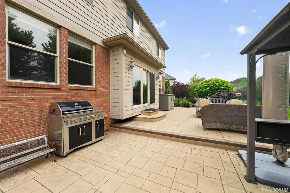 50414 Greycoat Lane Macomb Township, MI 48044