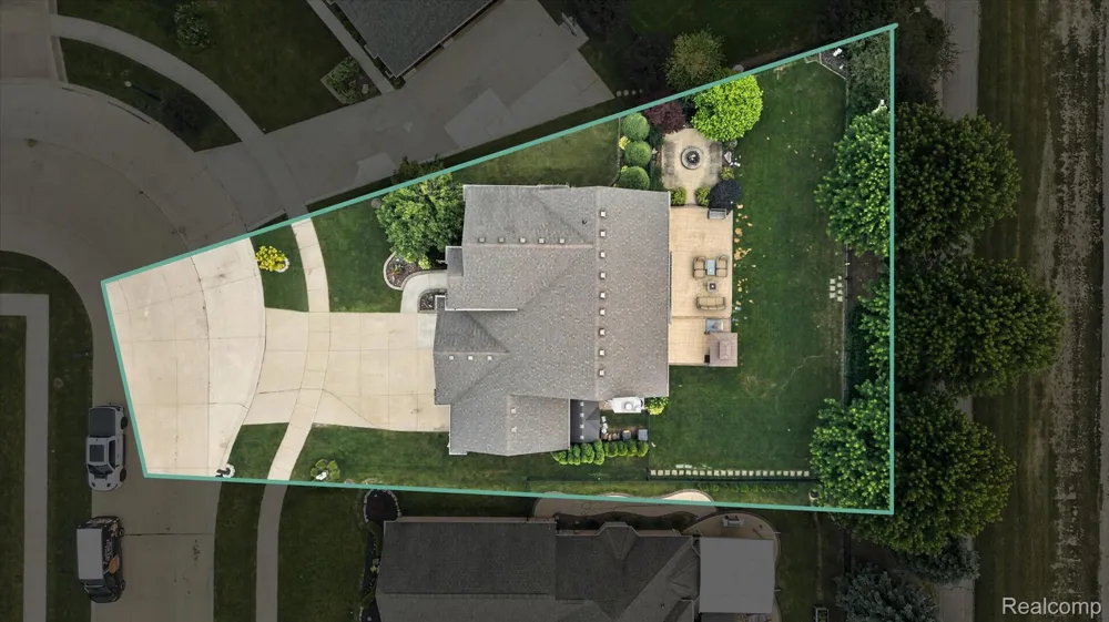 50414 Greycoat Lane Macomb Township, MI 48044