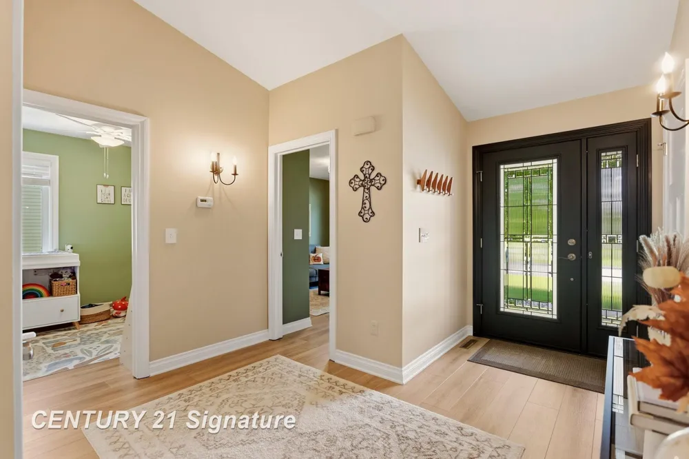 3014 Mackinaw Meadows Drive Saginaw Charter Township, MI 48603