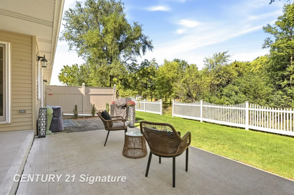 3014 Mackinaw Meadows Drive Saginaw Charter Township, MI 48603