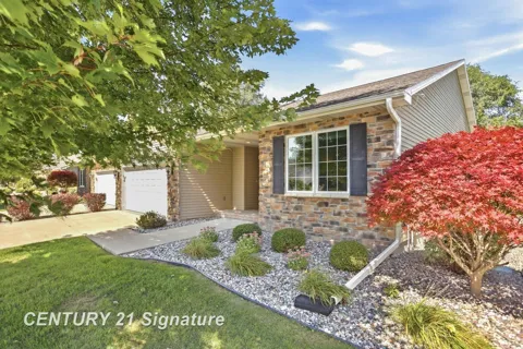 3014 Mackinaw Meadows Drive