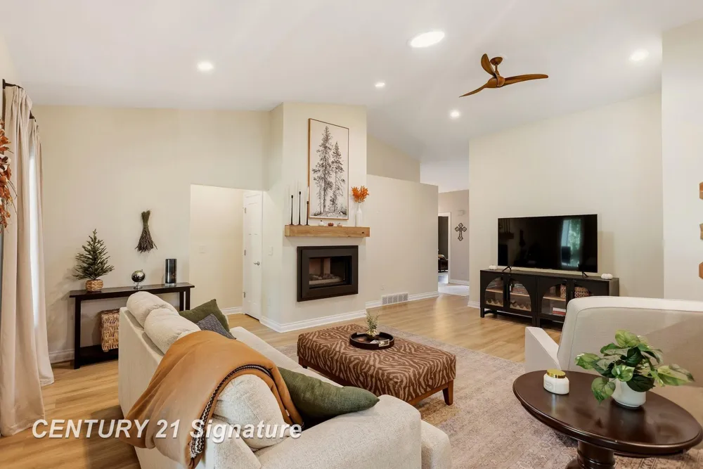 3014 Mackinaw Meadows Drive Saginaw Charter Township, MI 48603