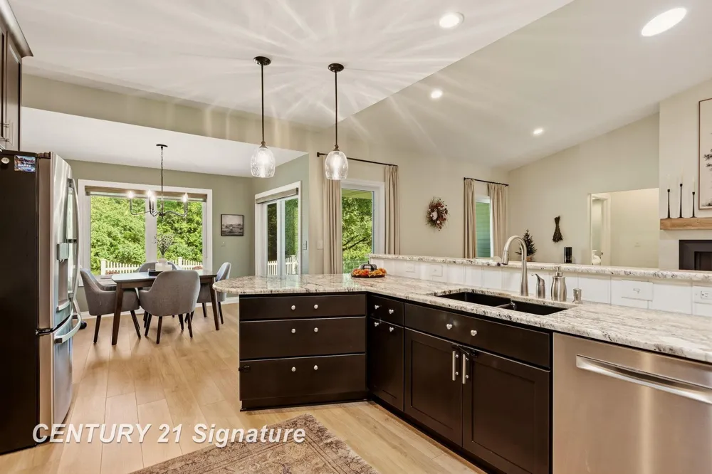 3014 Mackinaw Meadows Drive Saginaw Charter Township, MI 48603