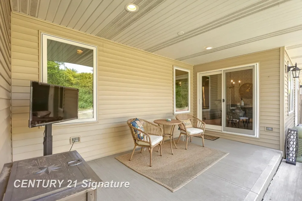 3014 Mackinaw Meadows Drive Saginaw Charter Township, MI 48603