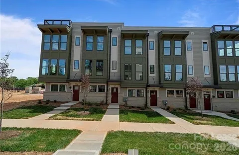 1739 Cannon View Lane