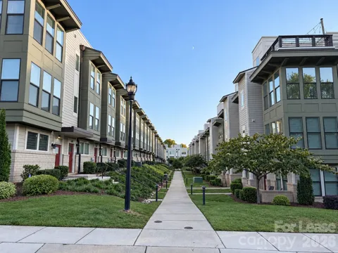 1739 Cannon View Lane