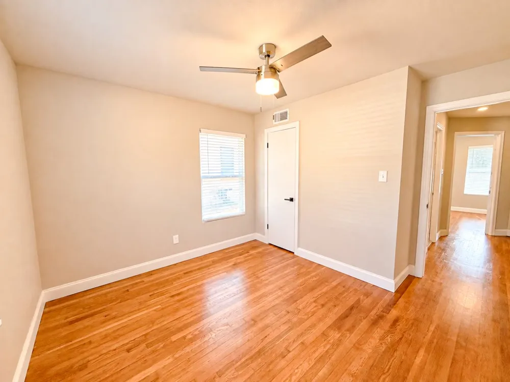 9324 Lenel Place Dallas, TX 75220
