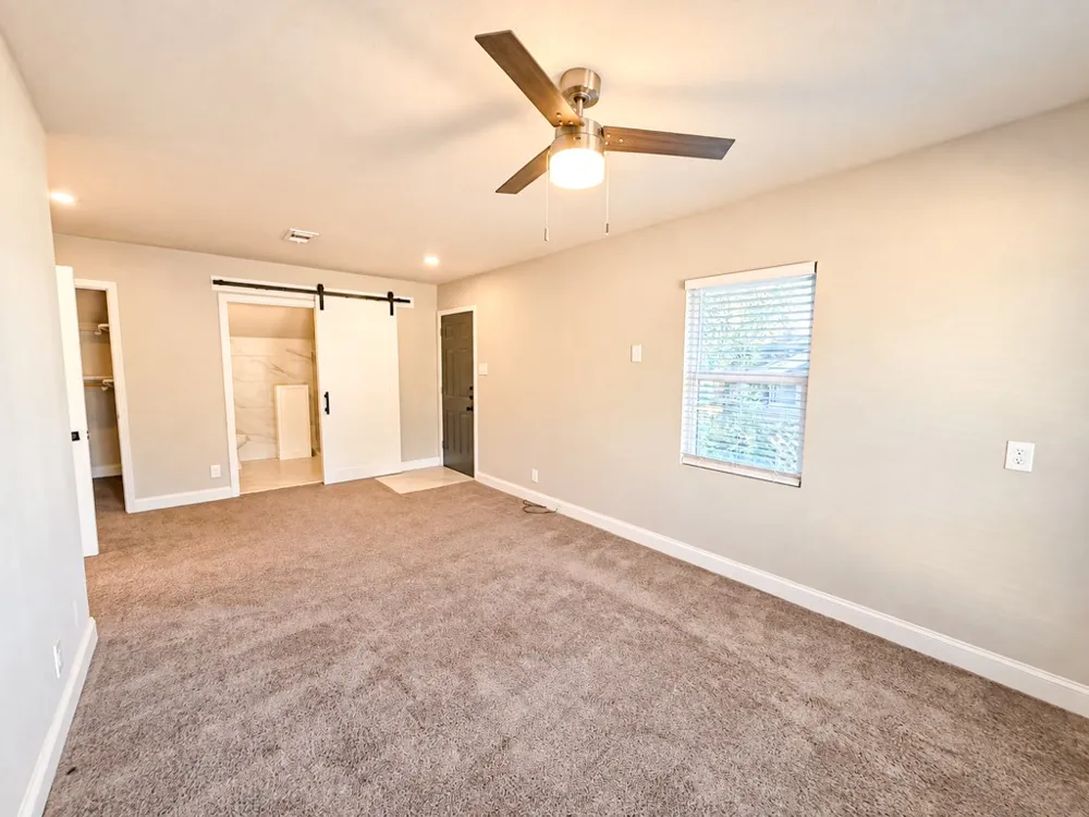 9324 Lenel Place Dallas, TX 75220