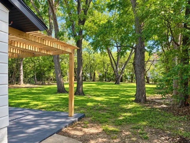9324 Lenel Place Dallas, TX 75220