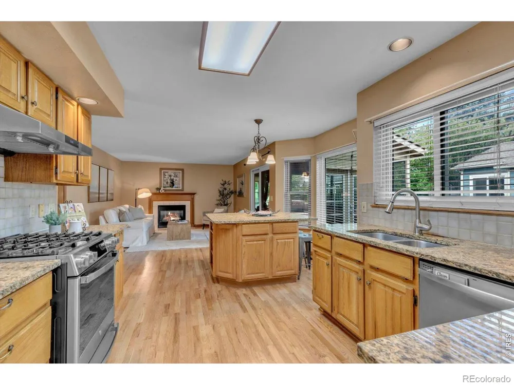 2924 Lake Park Way Longmont, CO 80503