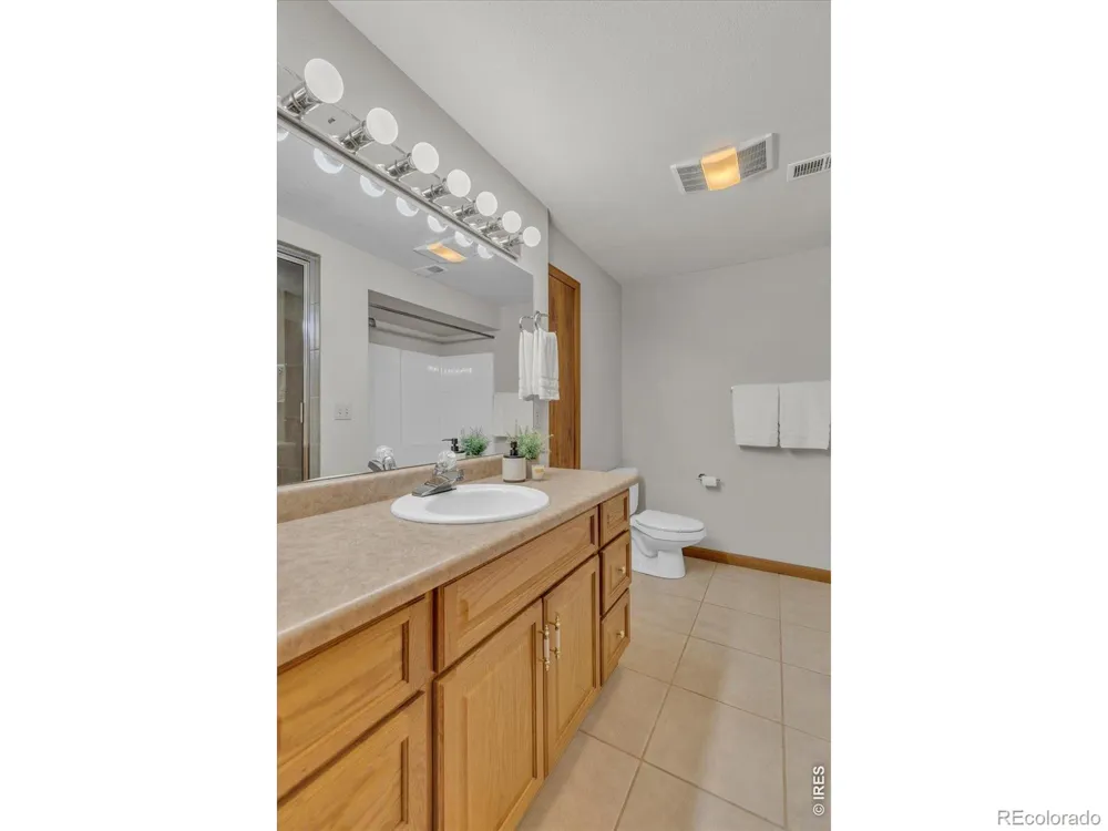 2924 Lake Park Way Longmont, CO 80503