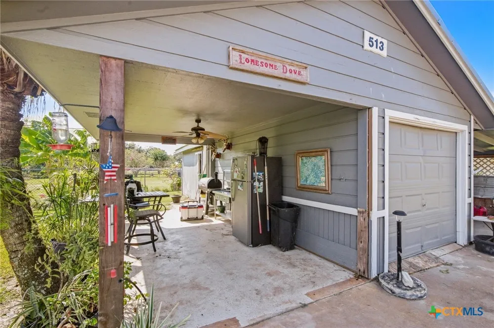 513 Lakeshore Drive Victoria, TX 77905