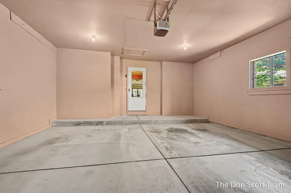 1134 Amberwood West Drive SW Byron Center, MI 49315