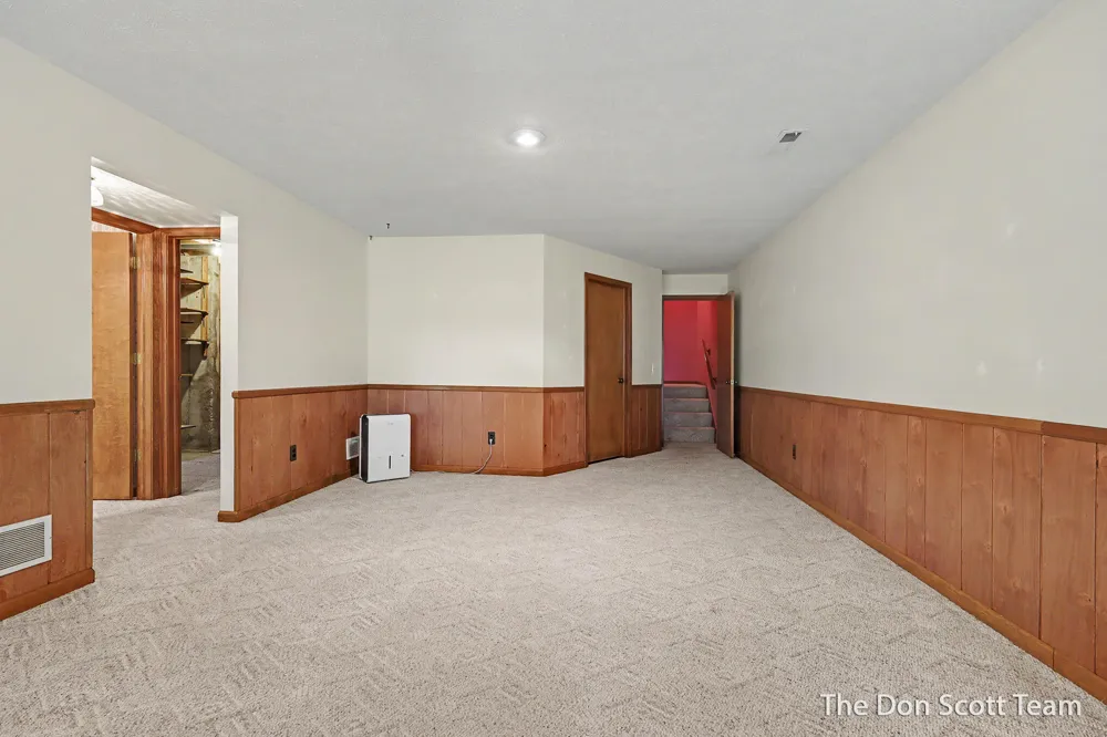 1134 Amberwood West Drive SW Byron Center, MI 49315