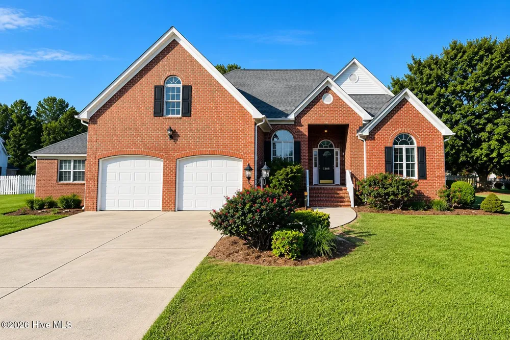 1308 Steeplechase Drive Grimesland, NC 27837