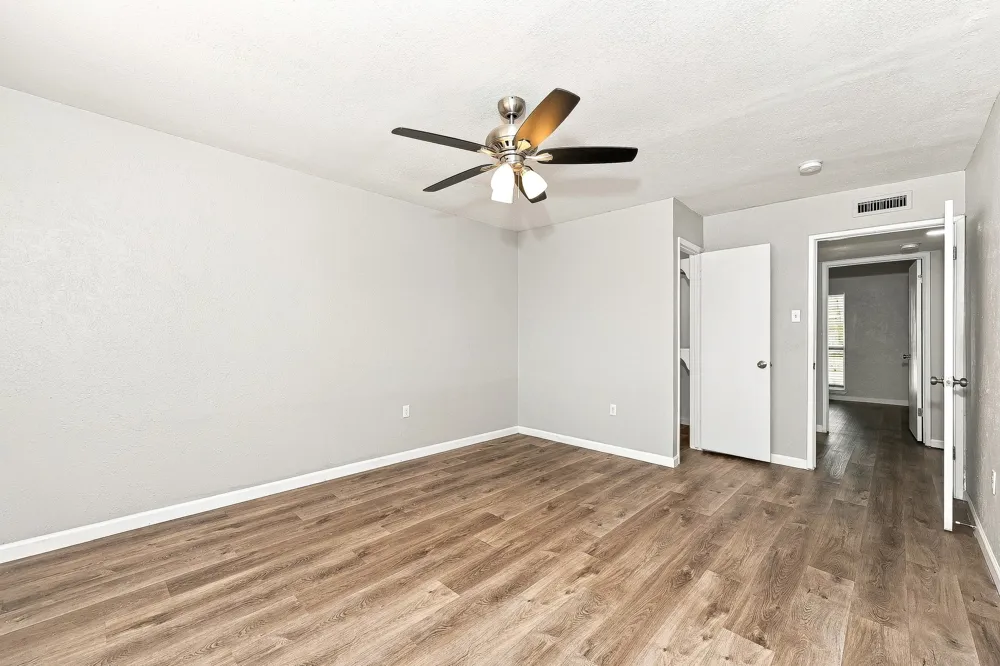 6213 Pine Street Rowlett, TX 75089