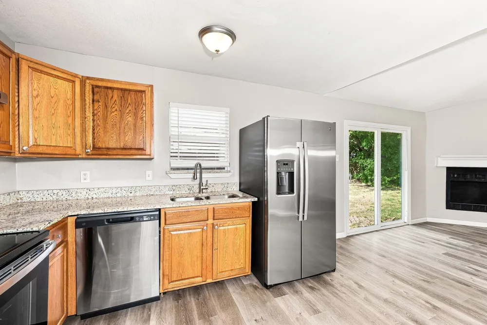 6213 Pine Street Rowlett, TX 75089