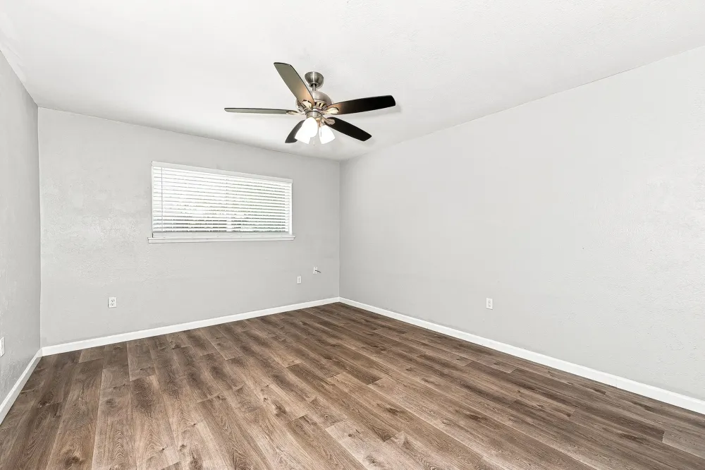 6213 Pine Street Rowlett, TX 75089