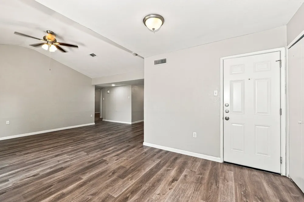 6213 Pine Street Rowlett, TX 75089