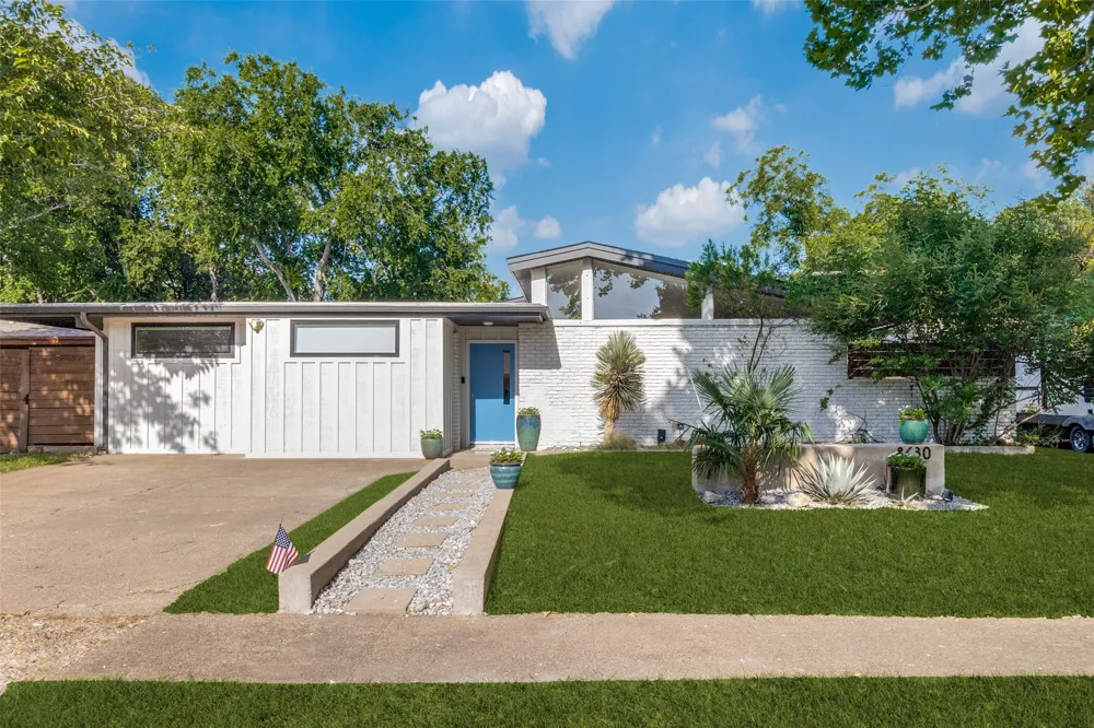 8630 Rolling Rock Lane Dallas, TX 75238