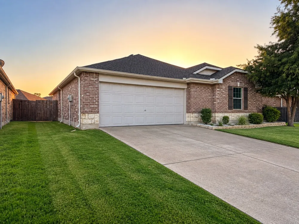 125 Abelia Drive Fate, TX 75189