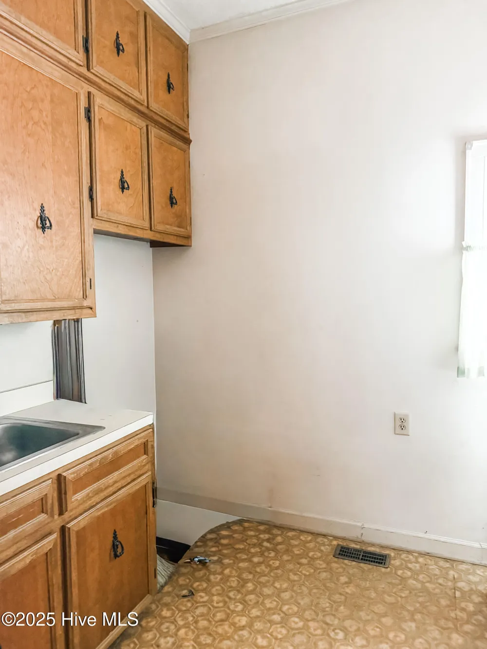 103 S Pender Street Fremont, NC 27830