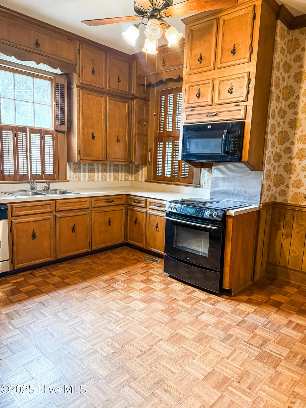 103 S Pender Street Fremont, NC 27830