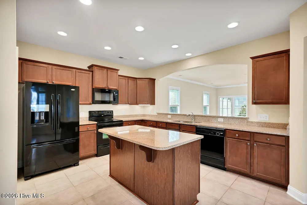 5227 Shipmast Way Southport, NC 28461
