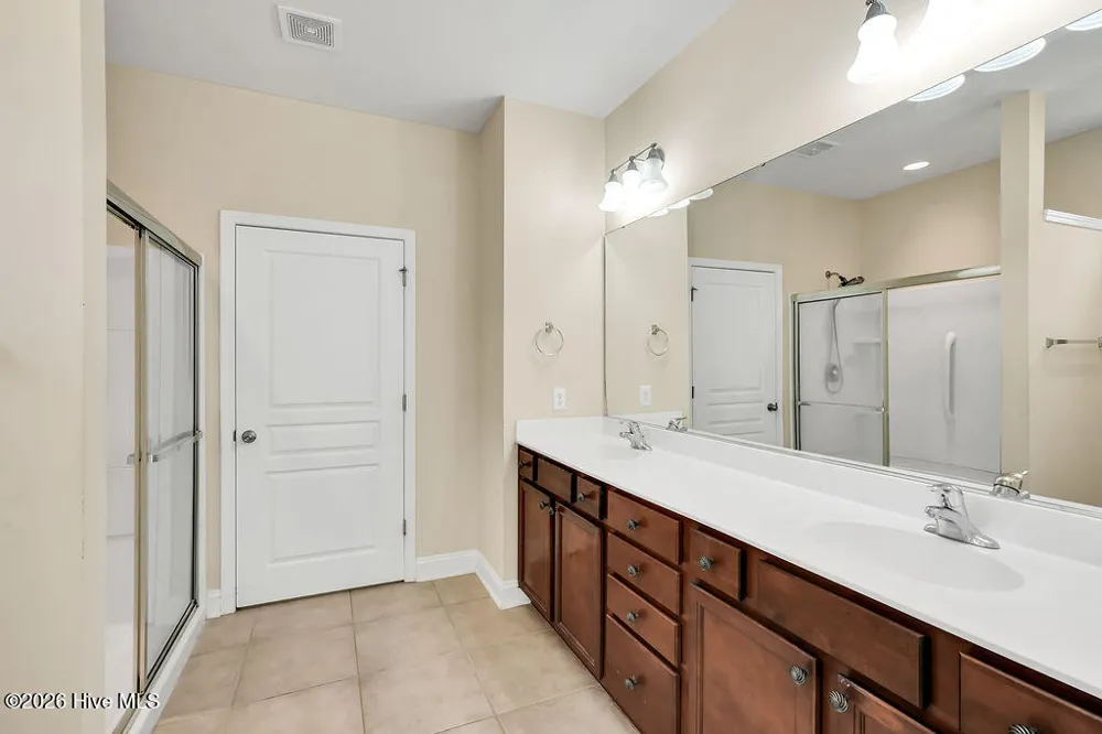 5227 Shipmast Way Southport, NC 28461
