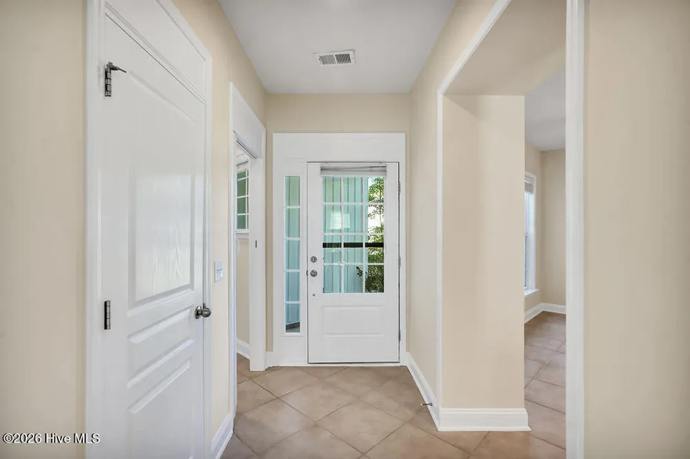 5227 Shipmast Way Southport, NC 28461