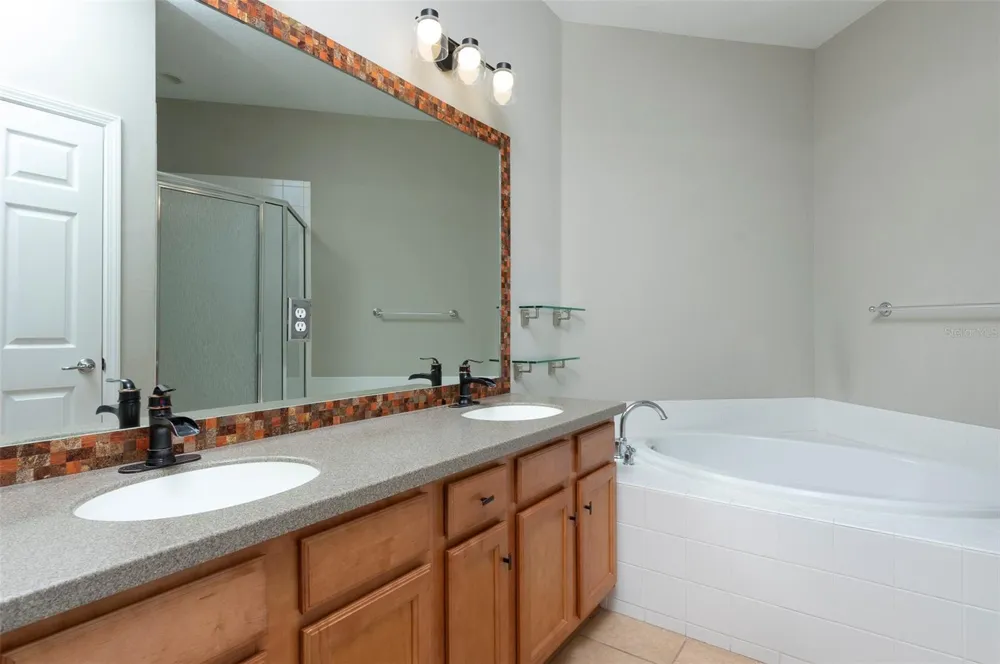 899 LANTERN WAY #201 Clearwater, FL 33765