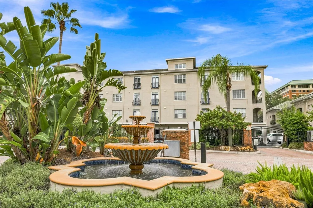 501 KNIGHTS RUN AVENUE #2202 Tampa, FL 33602