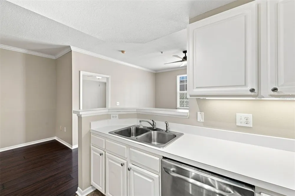 501 KNIGHTS RUN AVENUE #2202 Tampa, FL 33602