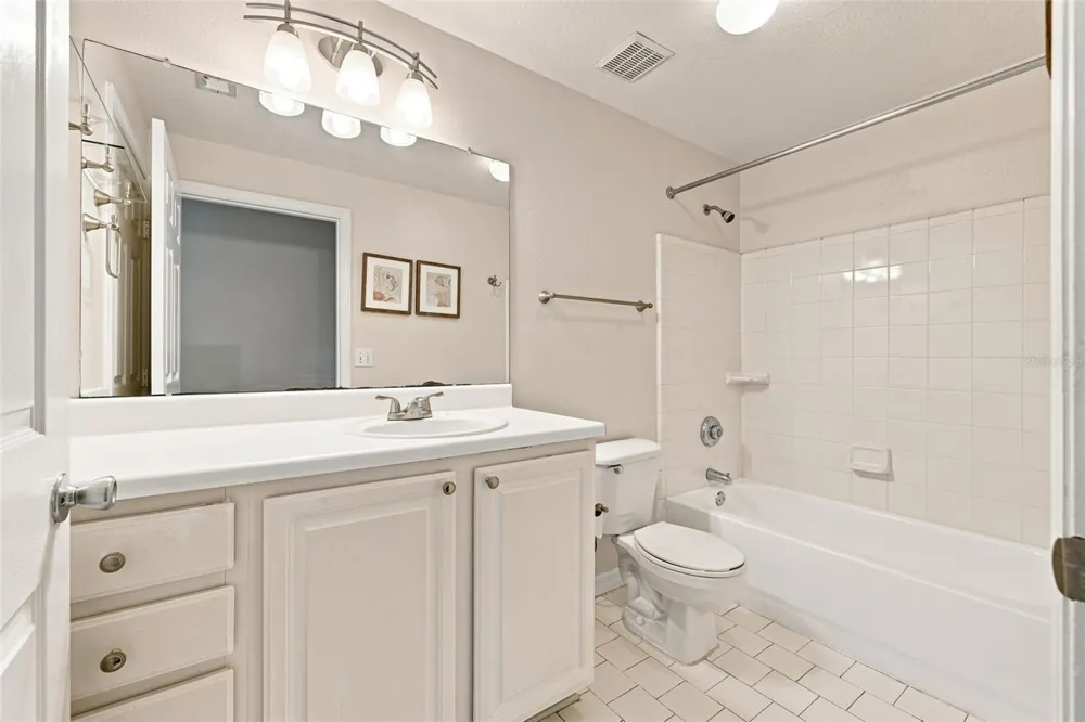 501 KNIGHTS RUN AVENUE #2202 Tampa, FL 33602